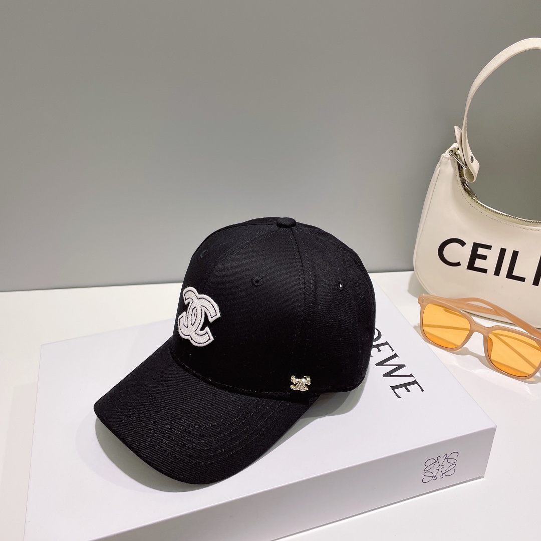 Streetwear Hat Chanel 329031 - vstockx