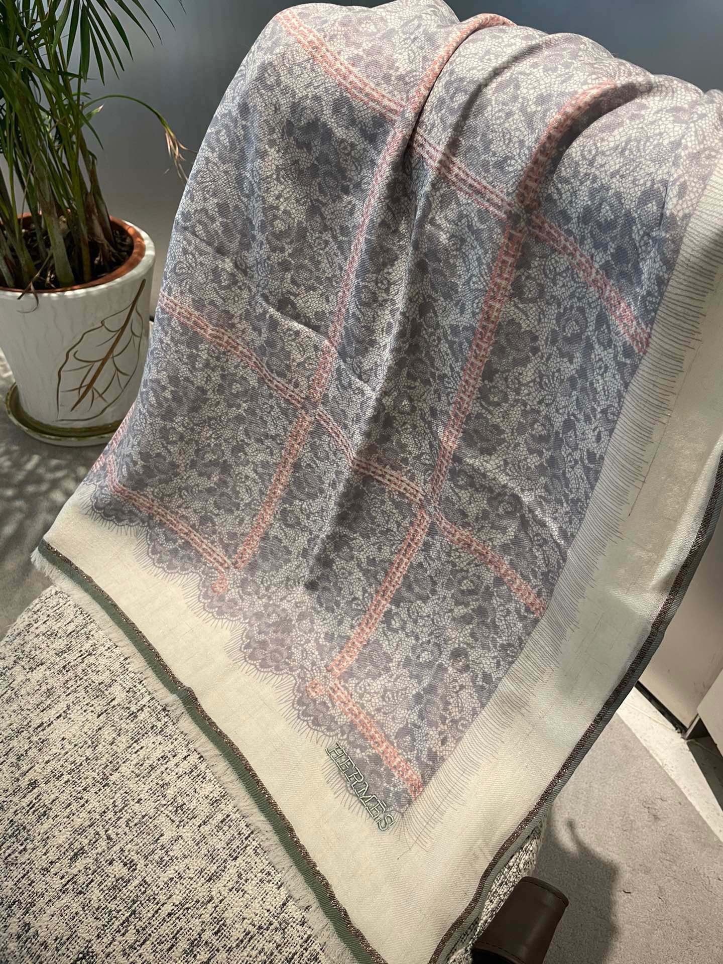 Streetwear Scarf Hermes 328935 SIZE:90*200cm - vstockx