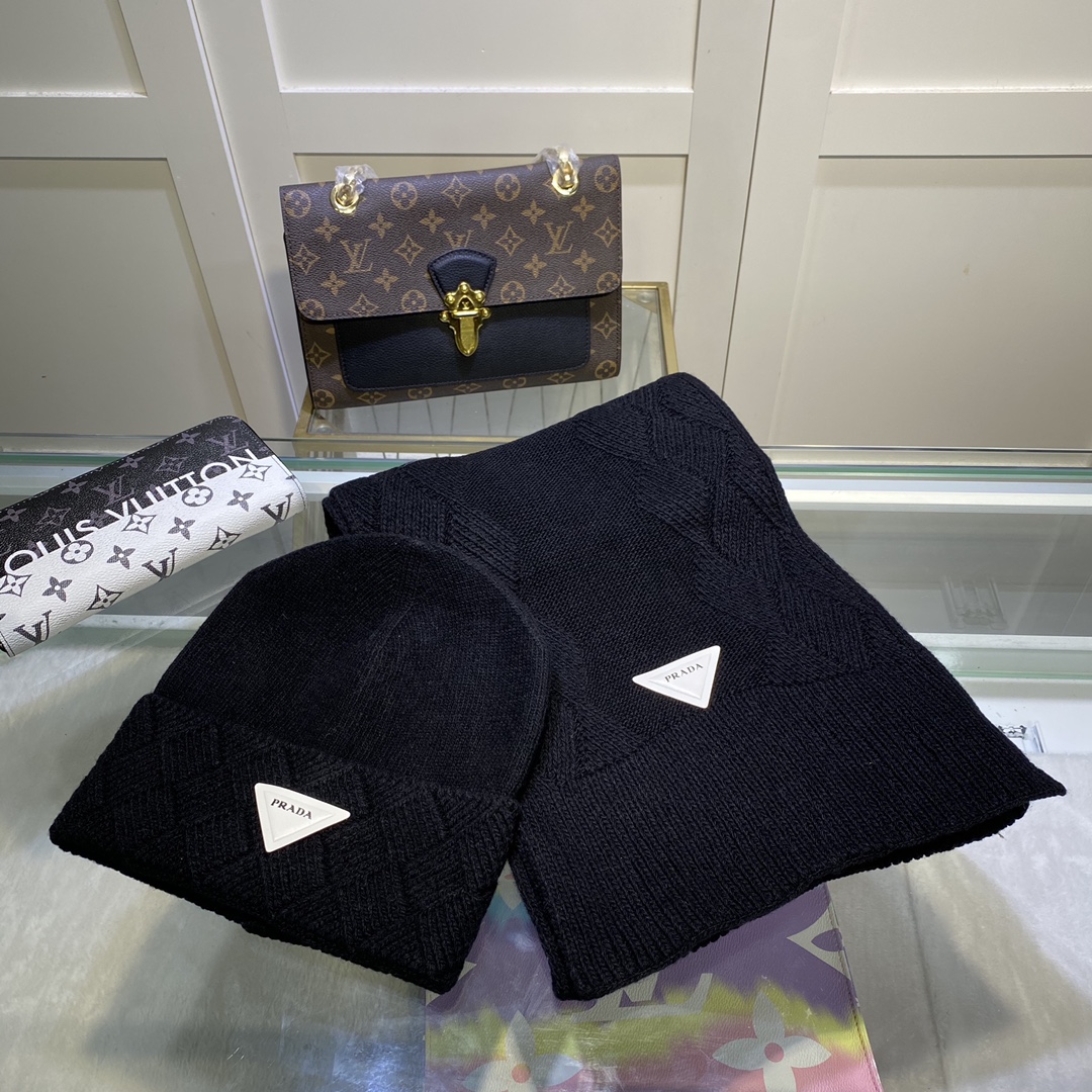 Hat & Scarf Prada 1 - vstockx