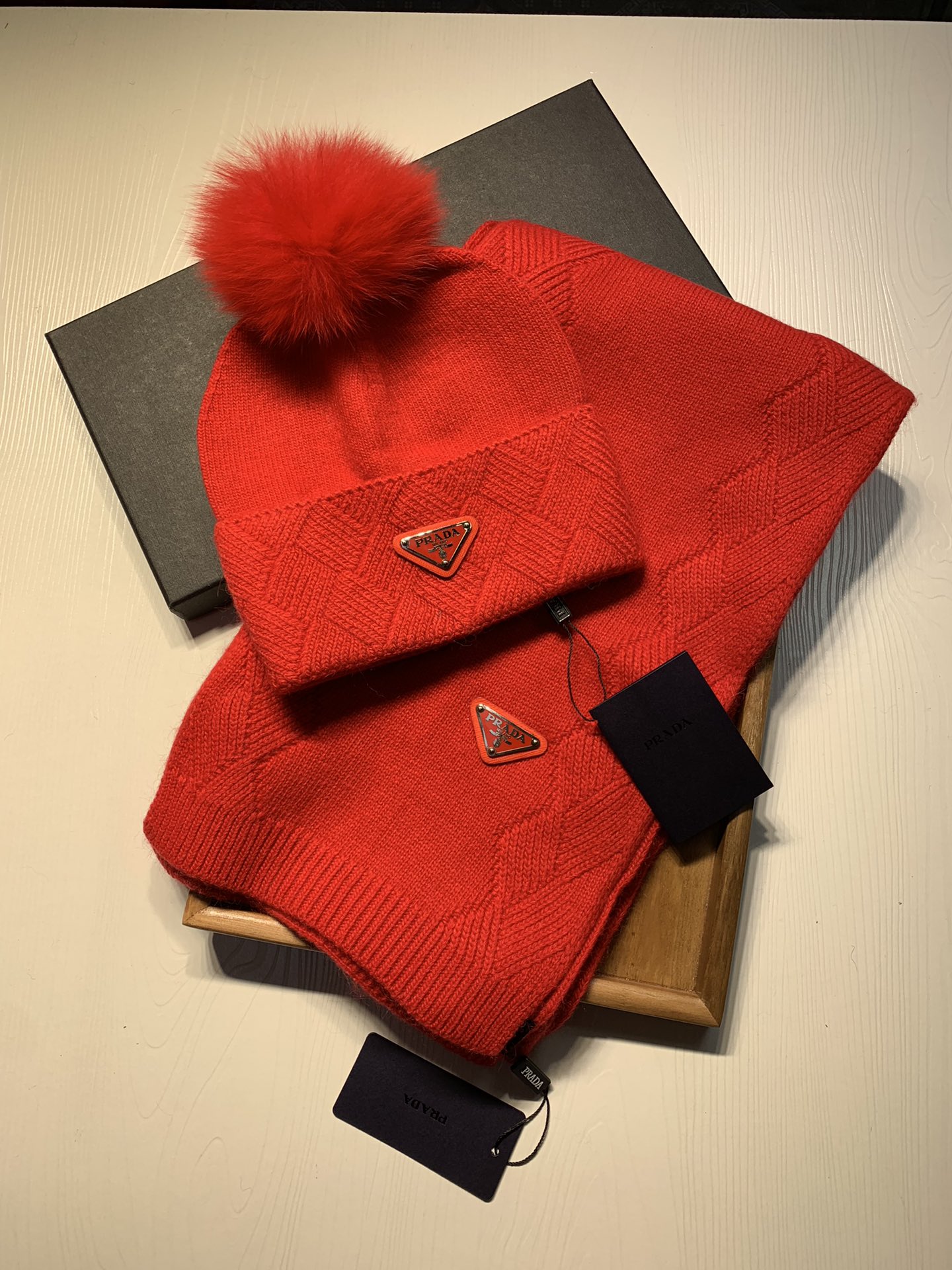 Hat & Scarf Prada 2 - vstockx