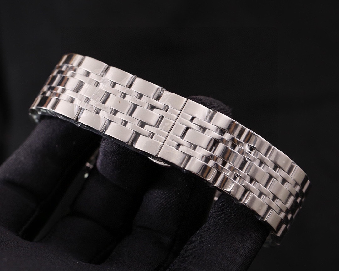 Watches Hublot 30080/000P-9357 314939 size:39 mm - vstockx