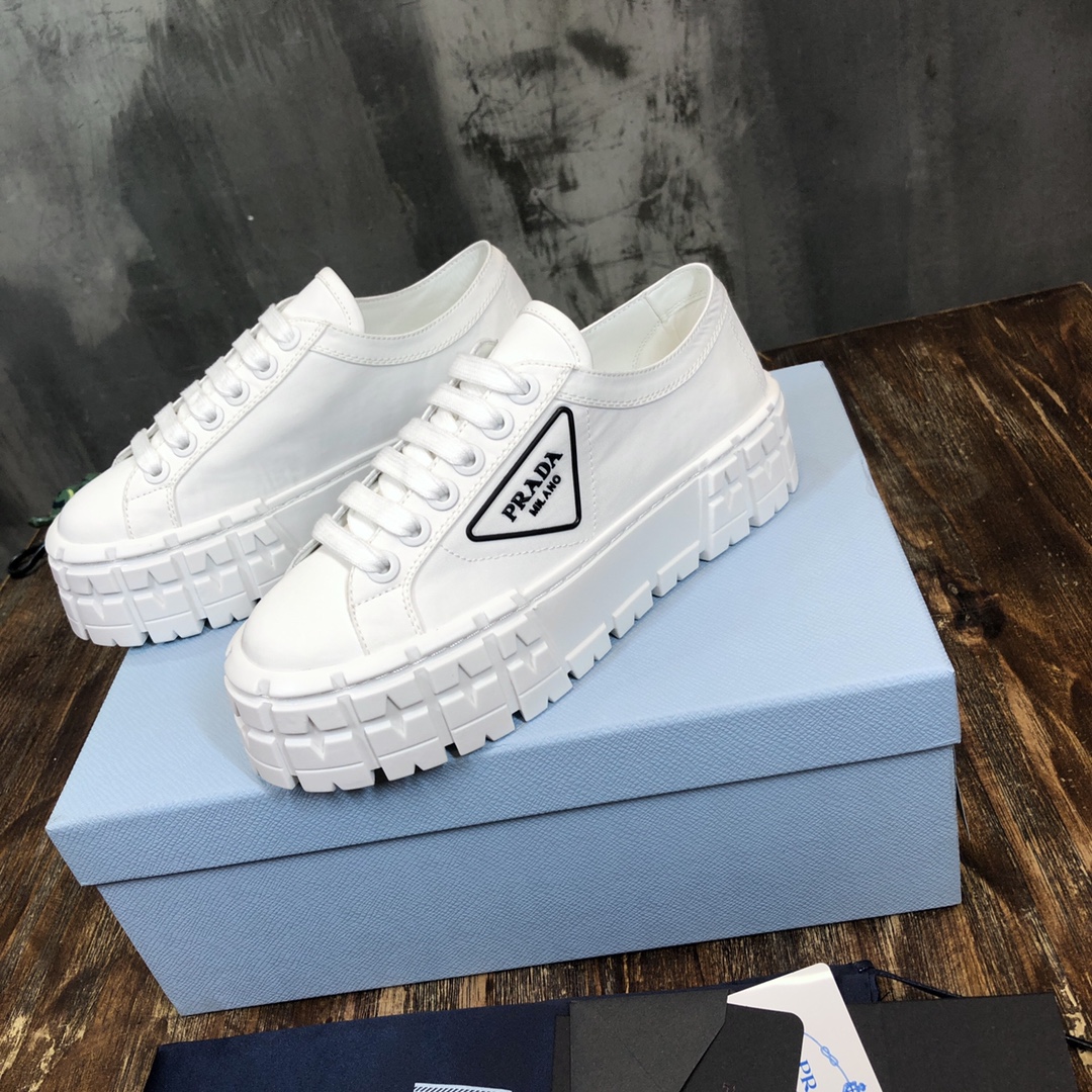 Prada Double Wheel sneaker 4 - vstockx