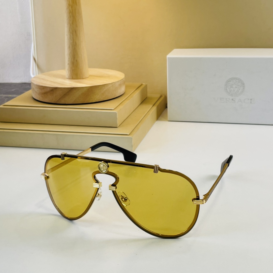 Sunglasses Versace VE2243 size 148��22-145 - vstockx