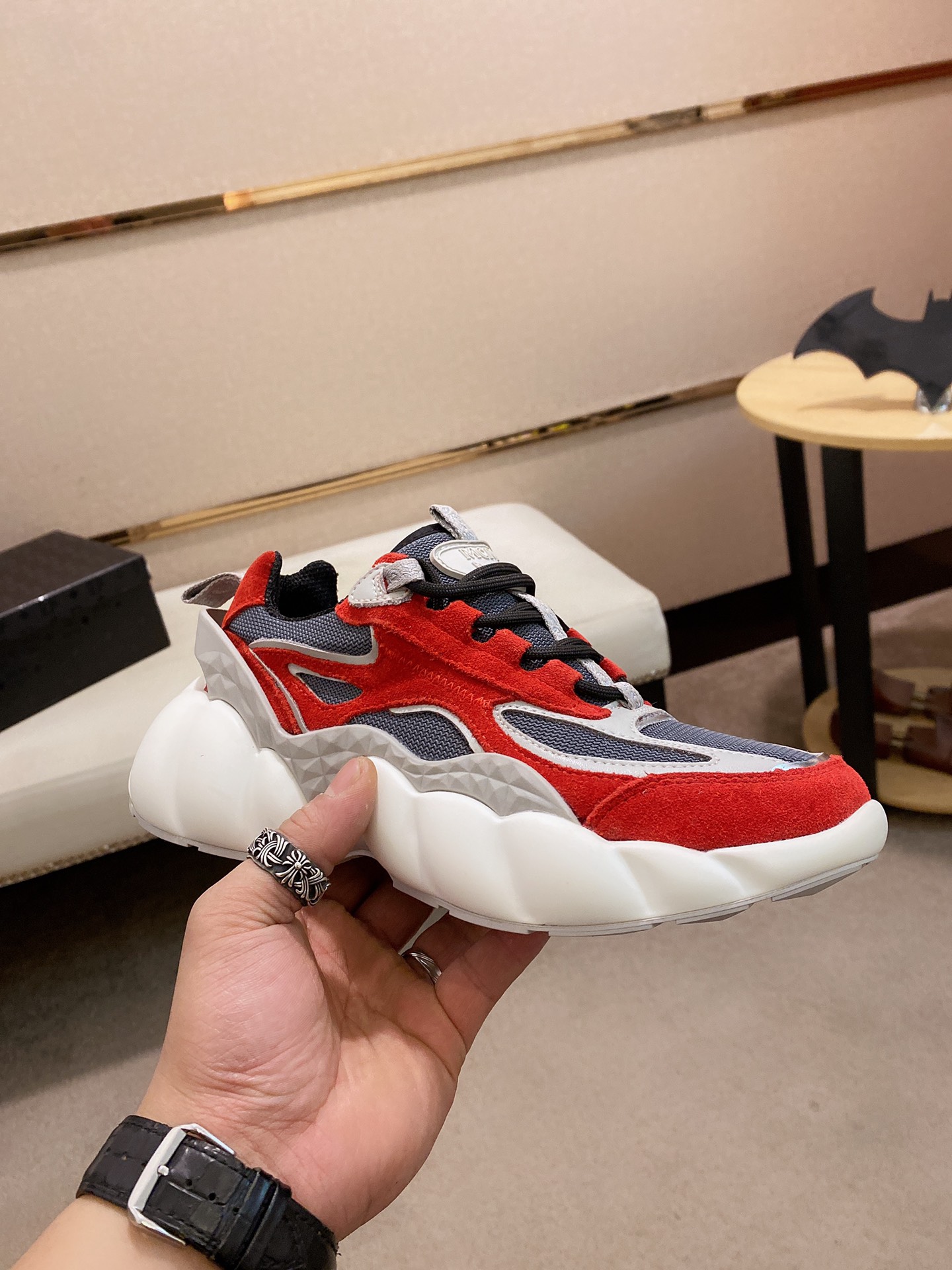 MCM Low Top Logo Lace-up Sneakers 7 - vstockx