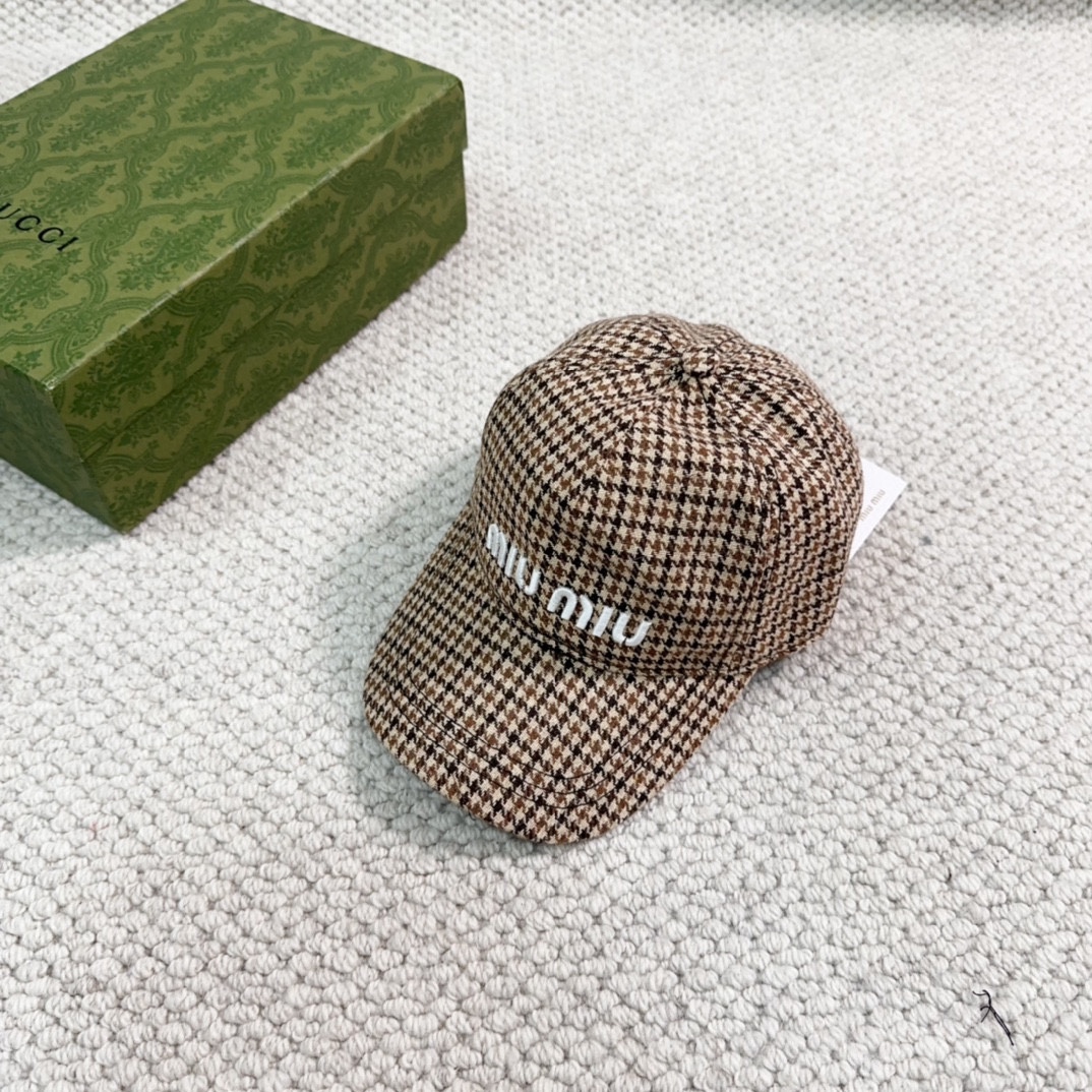 Streetwear Hat Miu 329312 - vstockx