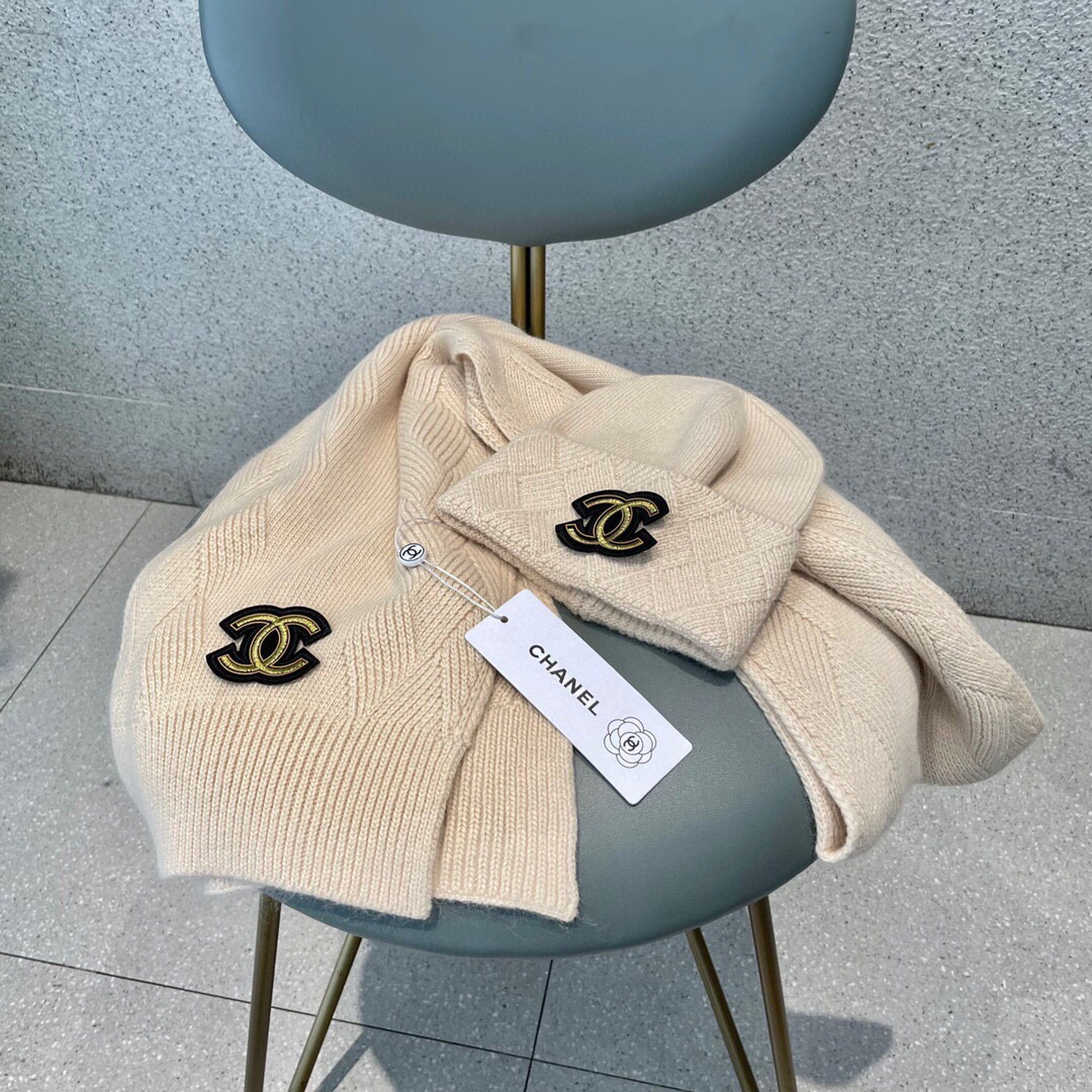 Hat & Scarf Chanel 2 - vstockx