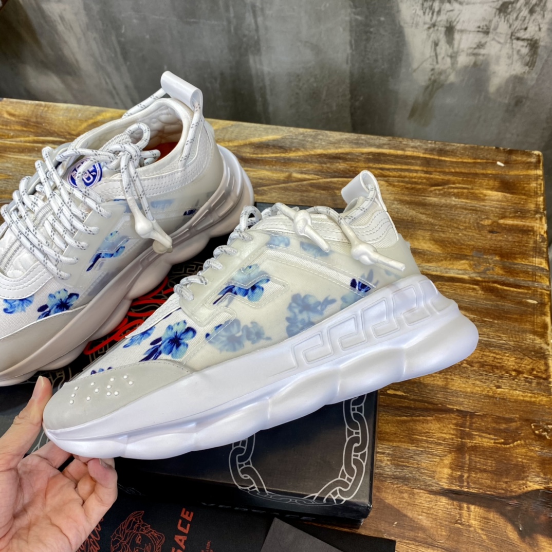Versace Chain Reaction Sneaker 6 - vstockx