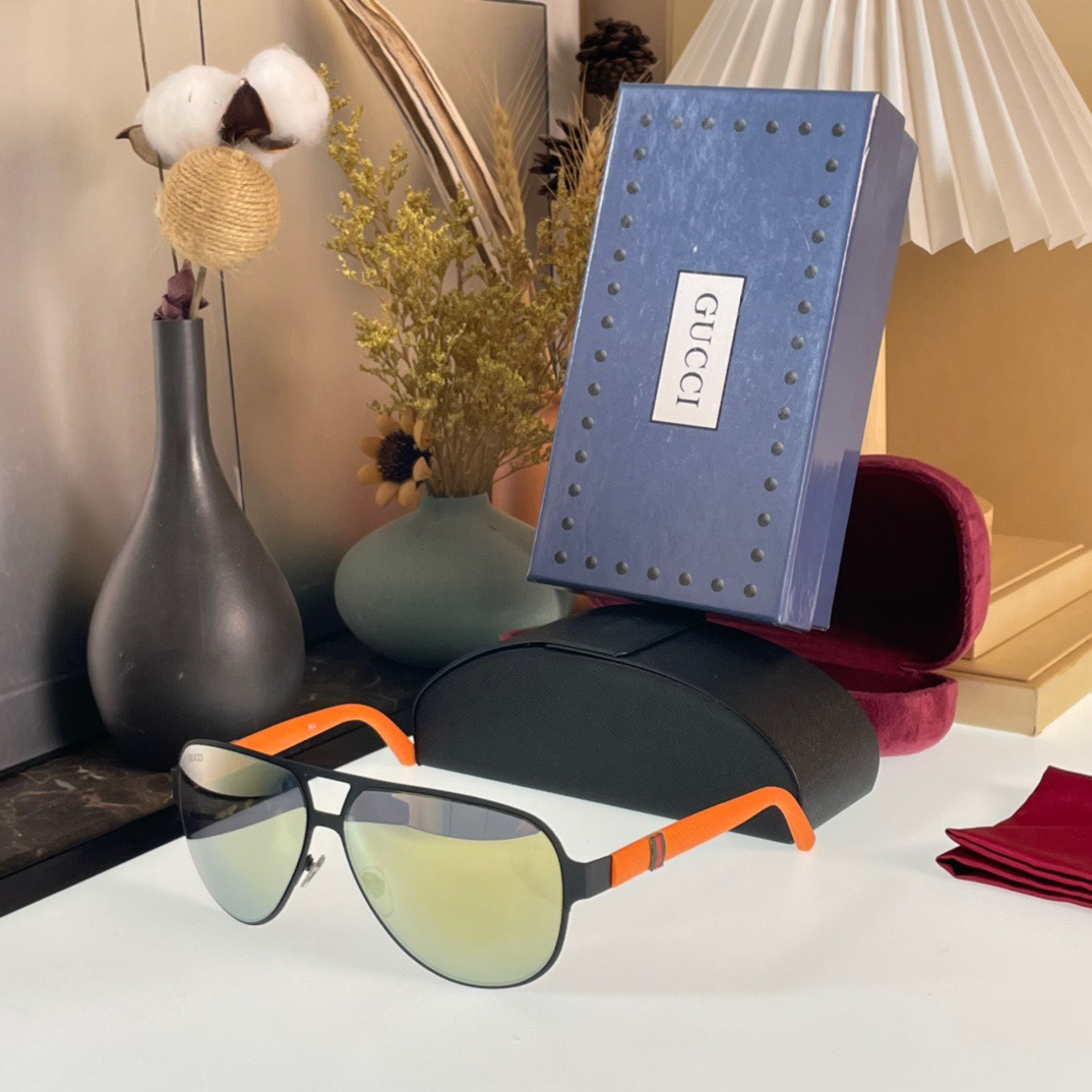 Sunglasses Gucci GG2252 size:62 13-135 - vstockx