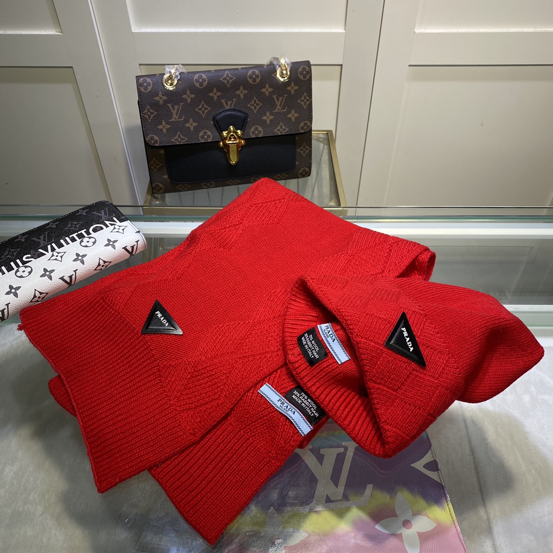 Hat & Scarf Prada 1 - vstockx