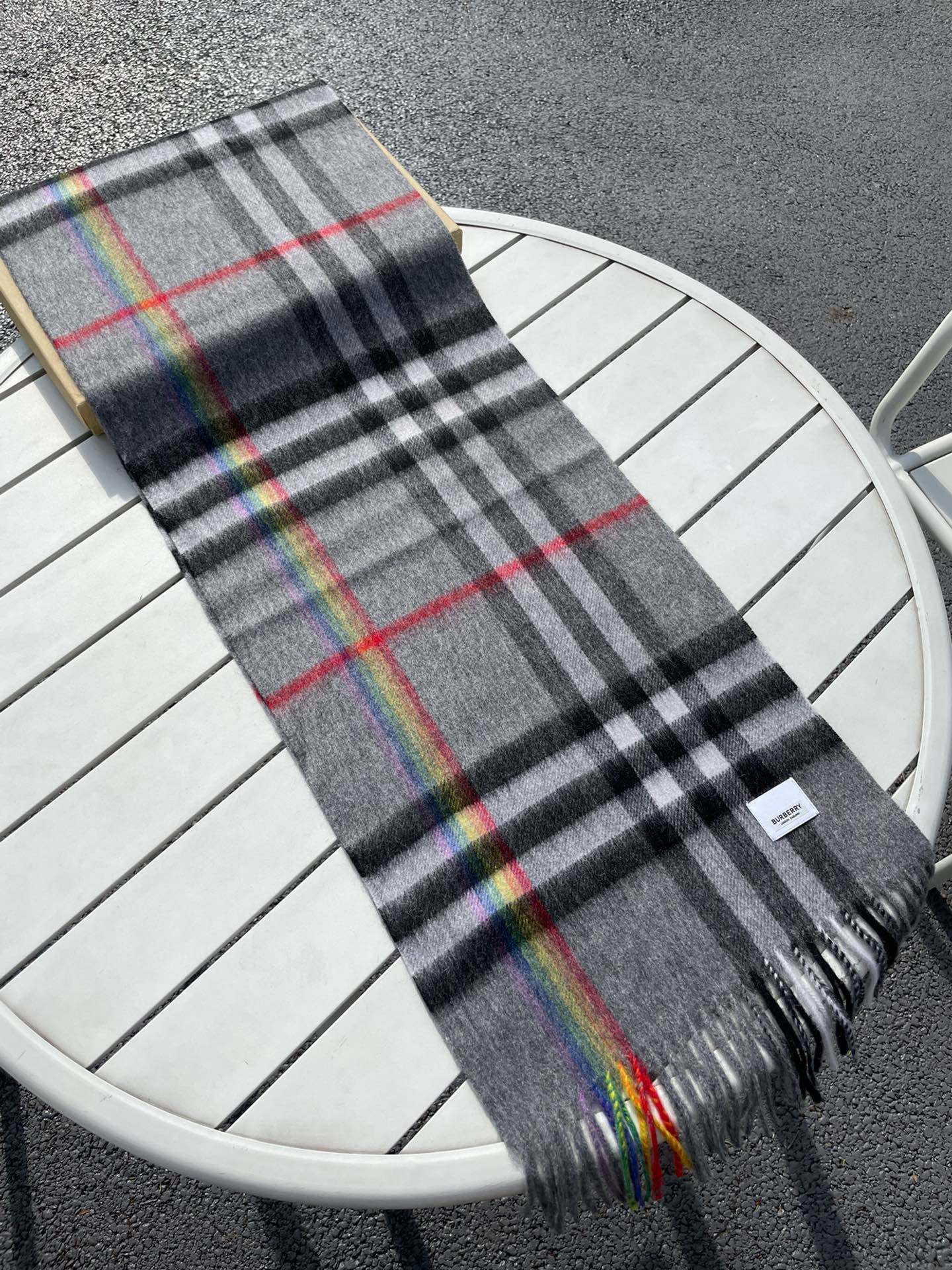 Streetwear Scarf Burberry 329096 SIZE:30*200cm - vstockx