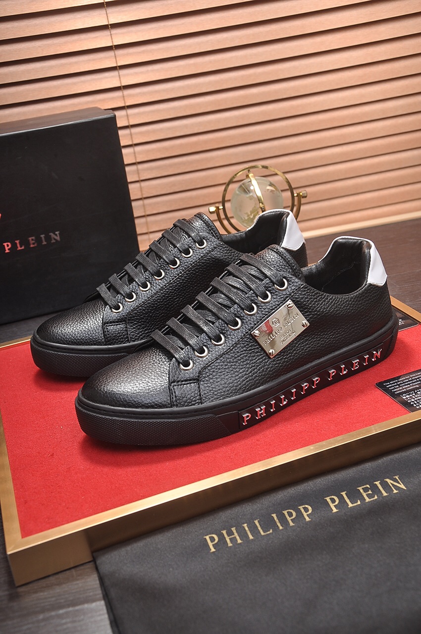 Philipp Plein Low Top Sneakers 21 - vstockx