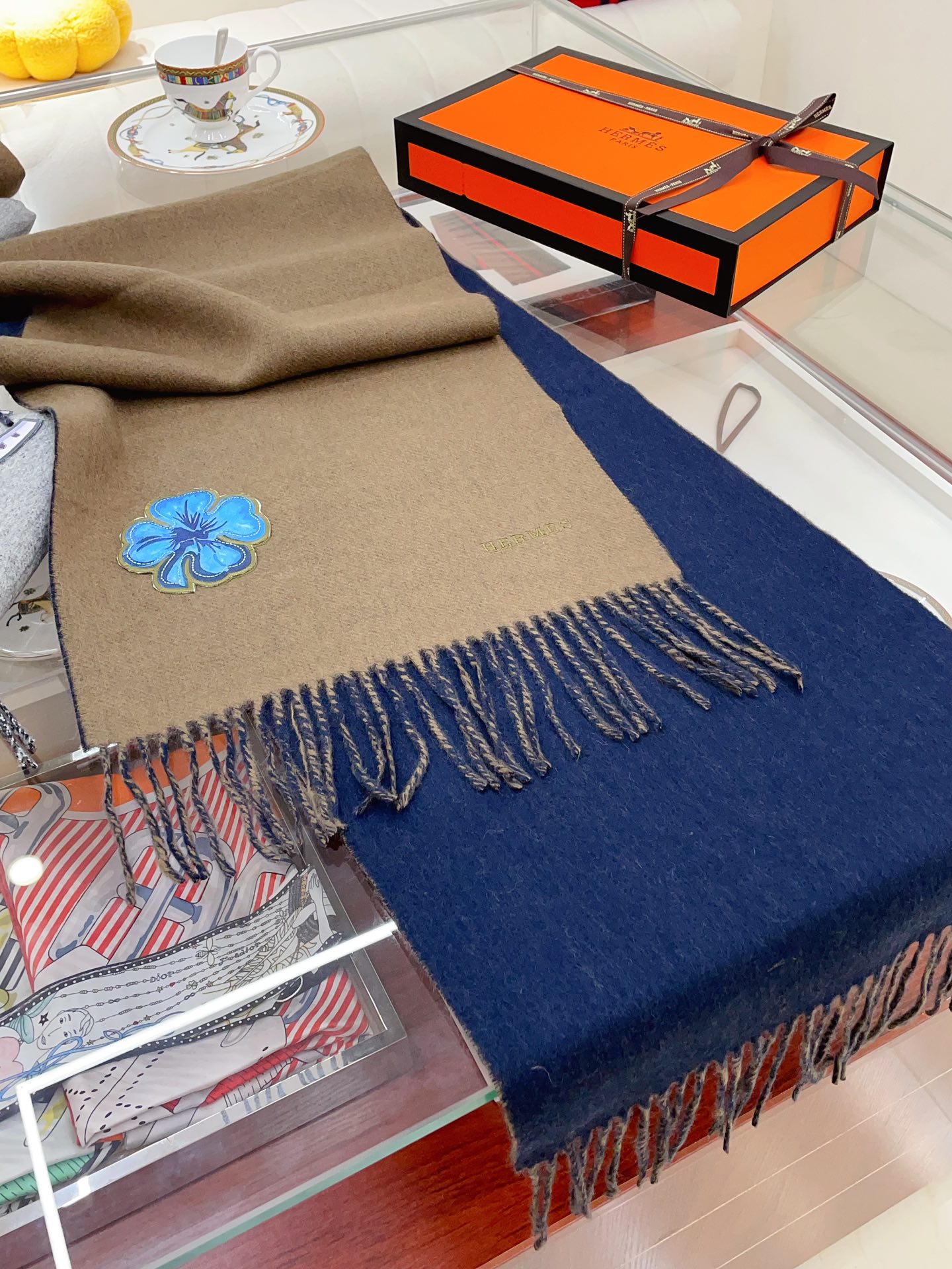 Streetwear Scarf GUCCI 328852 SIZE:30*180cm - vstockx