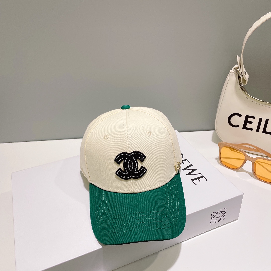 Streetwear Hat Chanel 329027 - vstockx