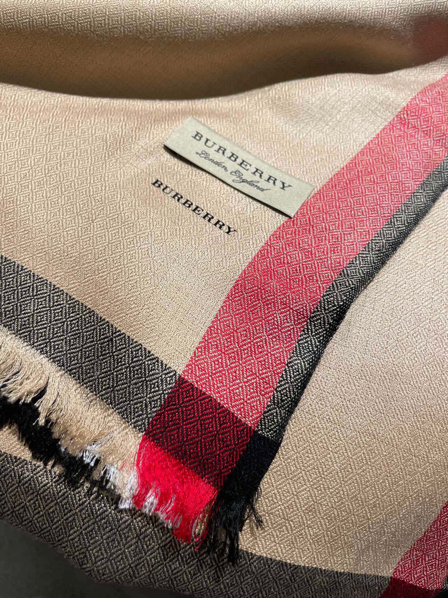 Streetwear Scarf BURBERRY 328948 size�?0*200cm - vstockx