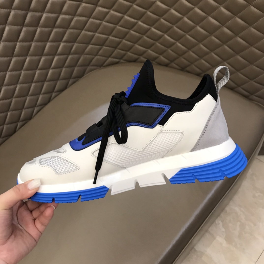 Prada Low Top sneaker 4 - vstockx