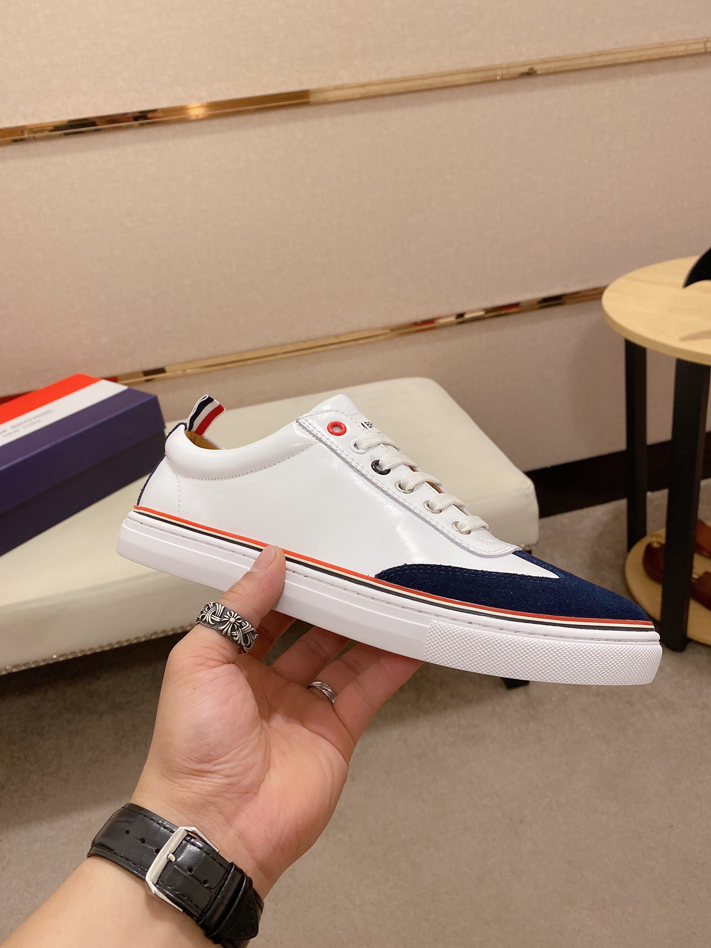 Thom Browne Low Top Sneaker 4 - vstockx