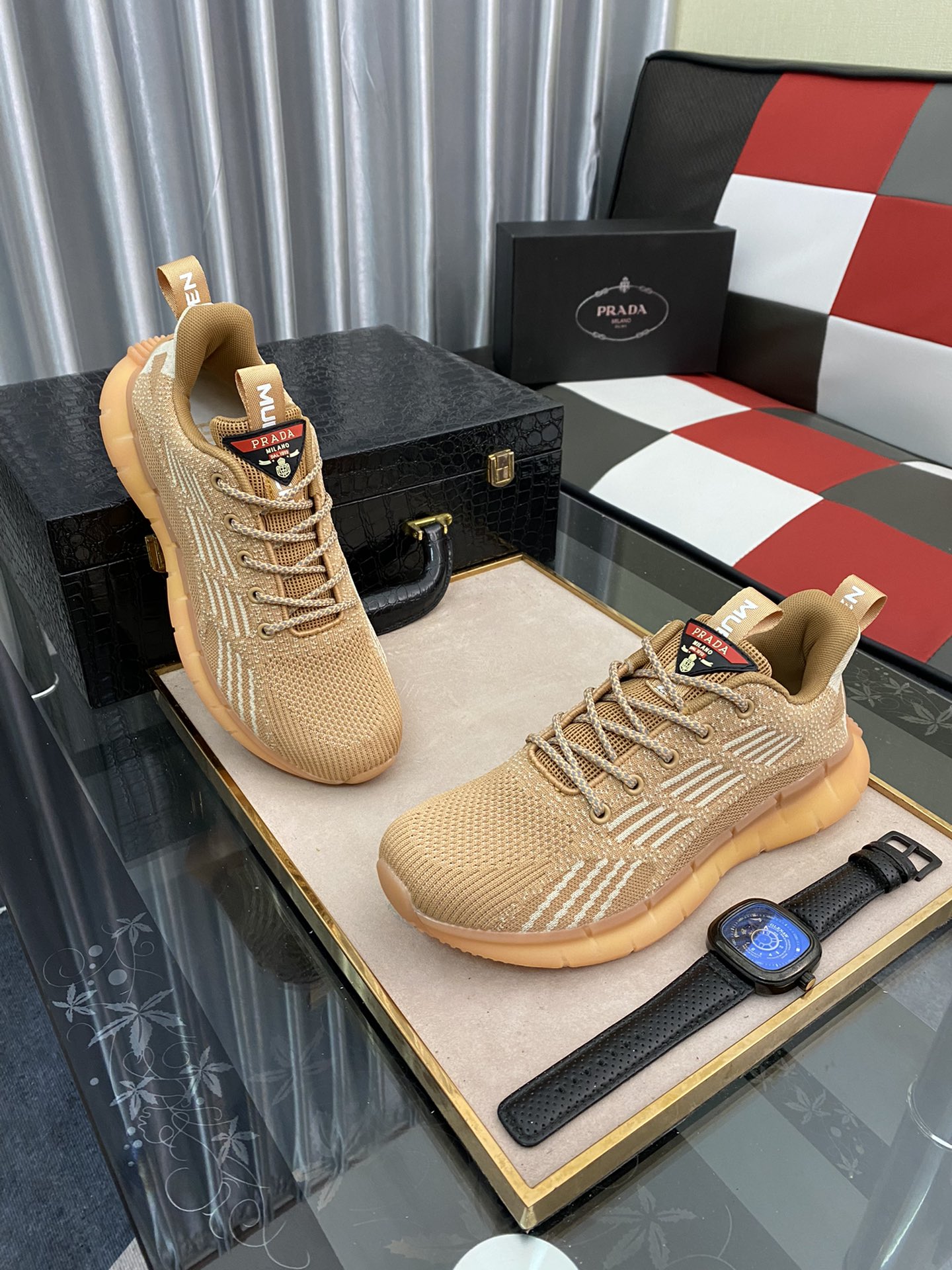 Prada Low Top sneaker 18 - vstockx