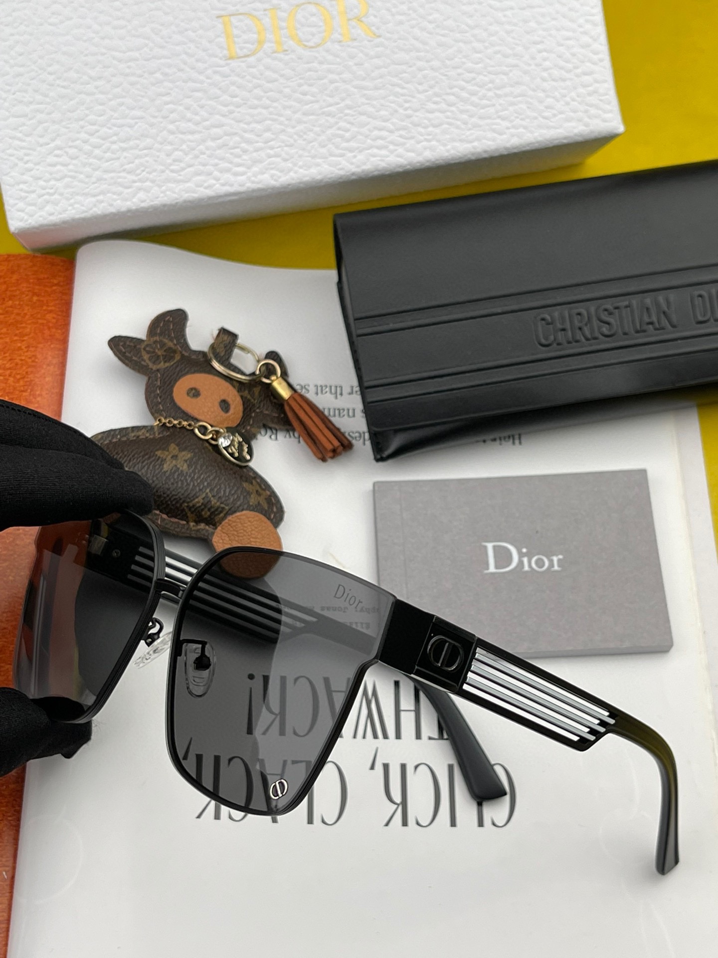 sunglasses Dior CD7190 - vstockx