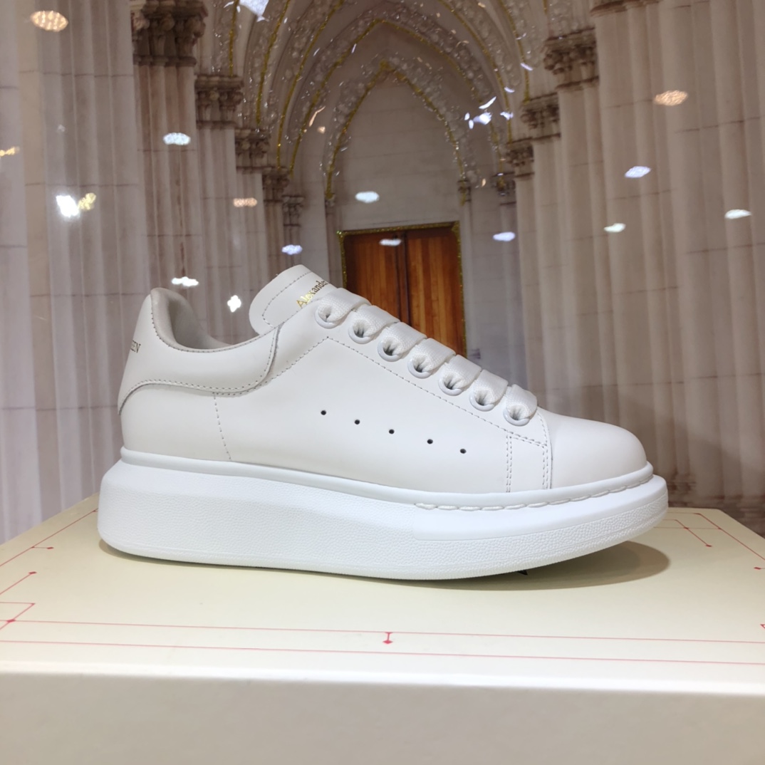 Alexander McQueen Oversized White - vstockx