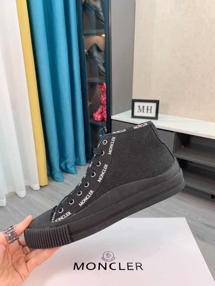 Moncler Lissex High Top Sneakers 10 - vstockx
