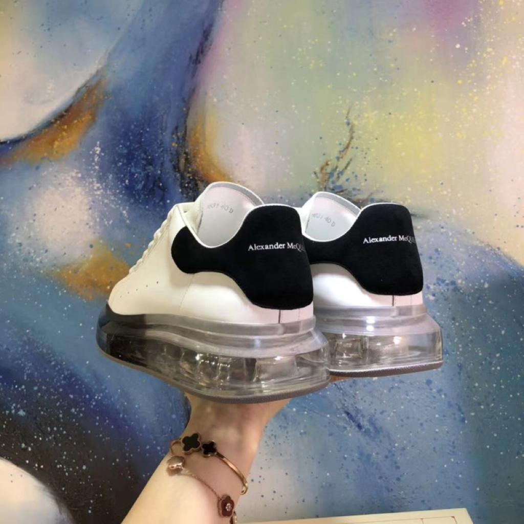 Alexander McQueen Oversized Black Sole White - vstockx