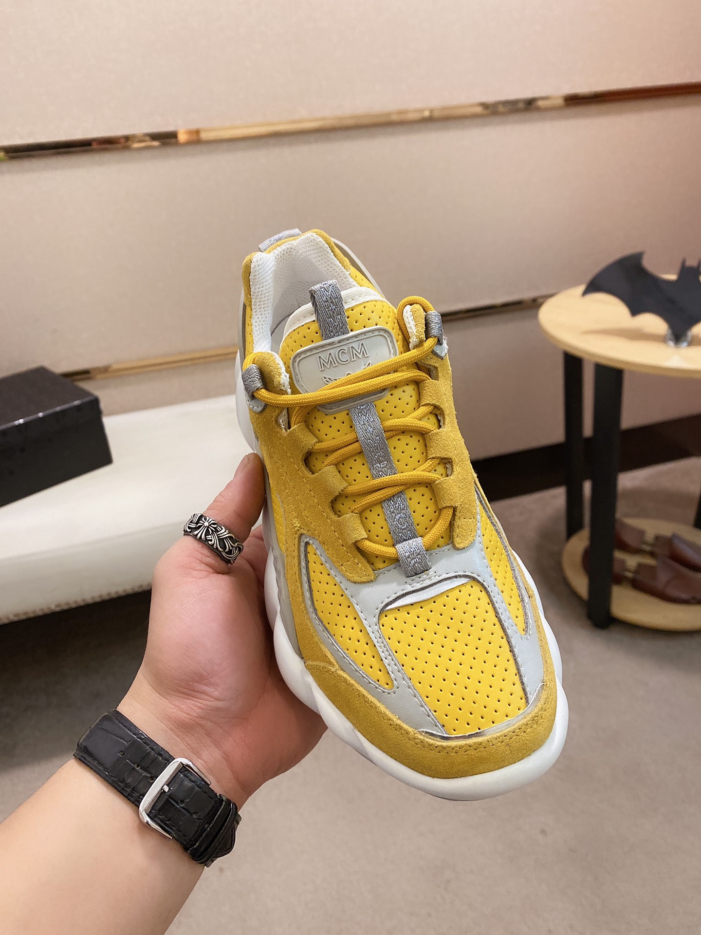 MCM Low Top Logo Lace-up Sneakers 10 - vstockx