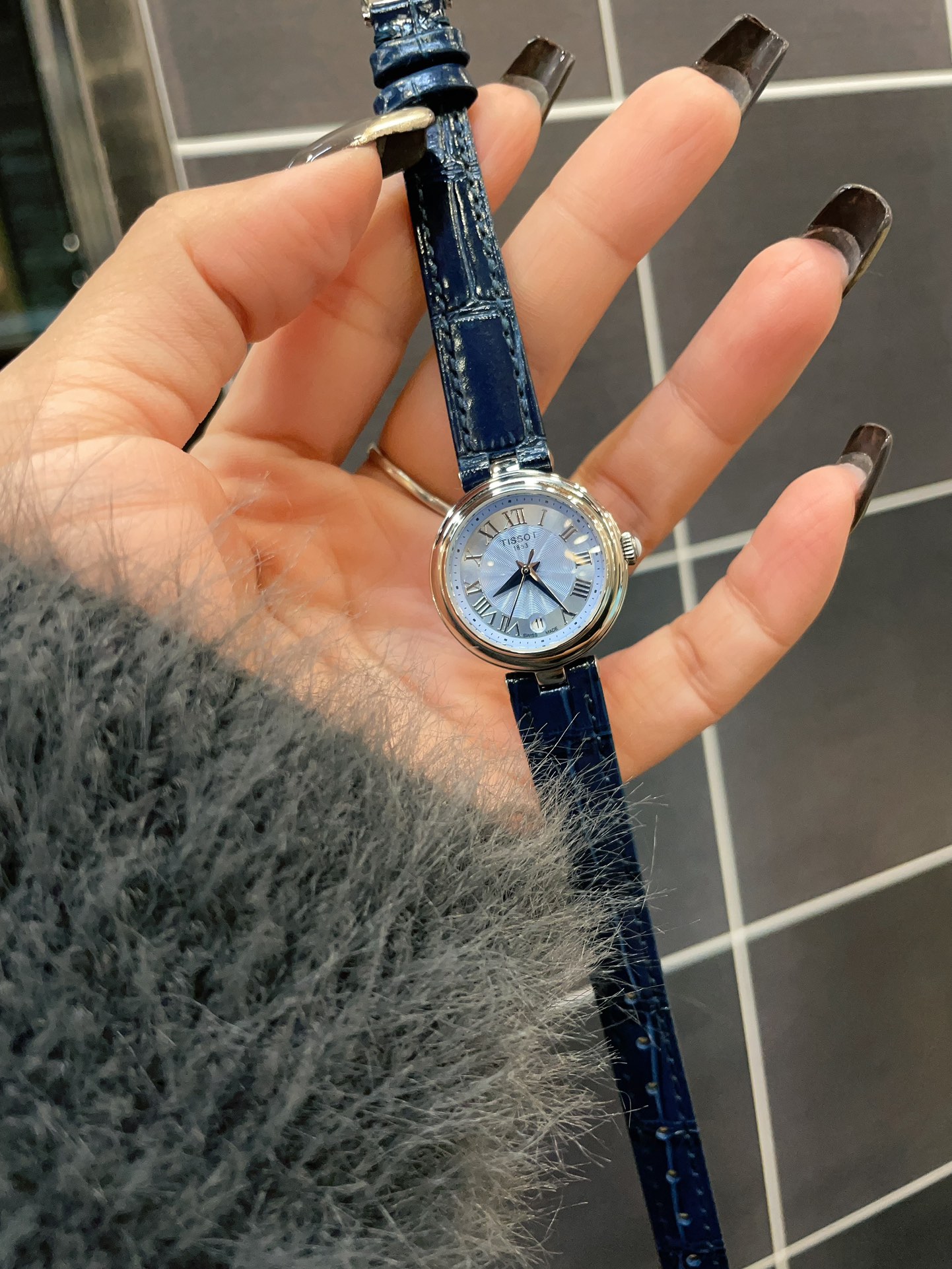 Watches Tissot 322501 size:26 mm - vstockx