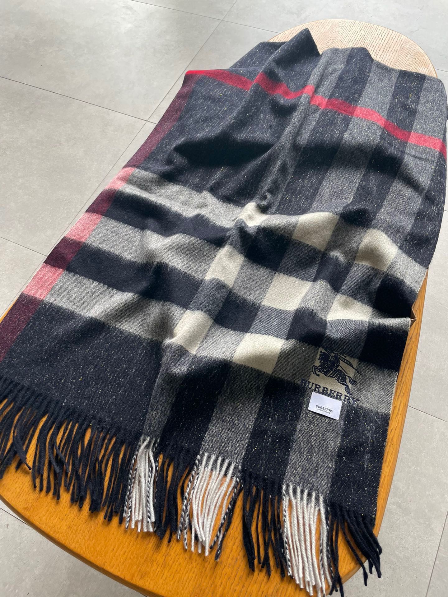 Streetwear Scarf Burberry 329084 size:70*200cm - vstockx