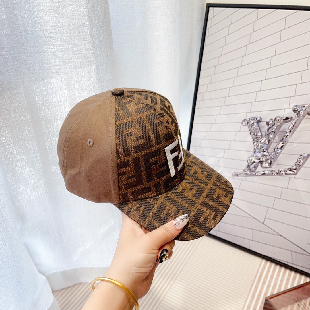 Streetwear Hat Fendi 328925 - vstockx