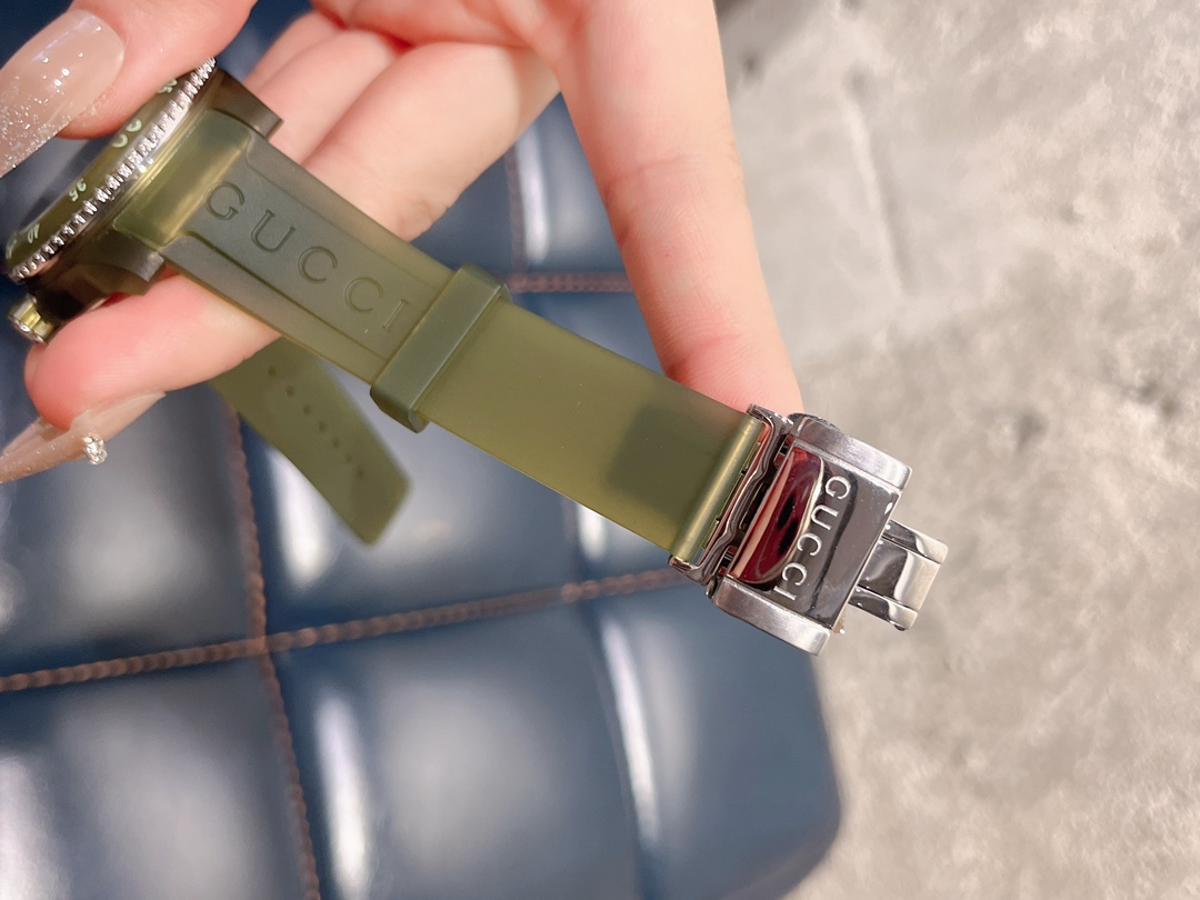 Watches GUCCI 323503 size:40 cm - vstockx