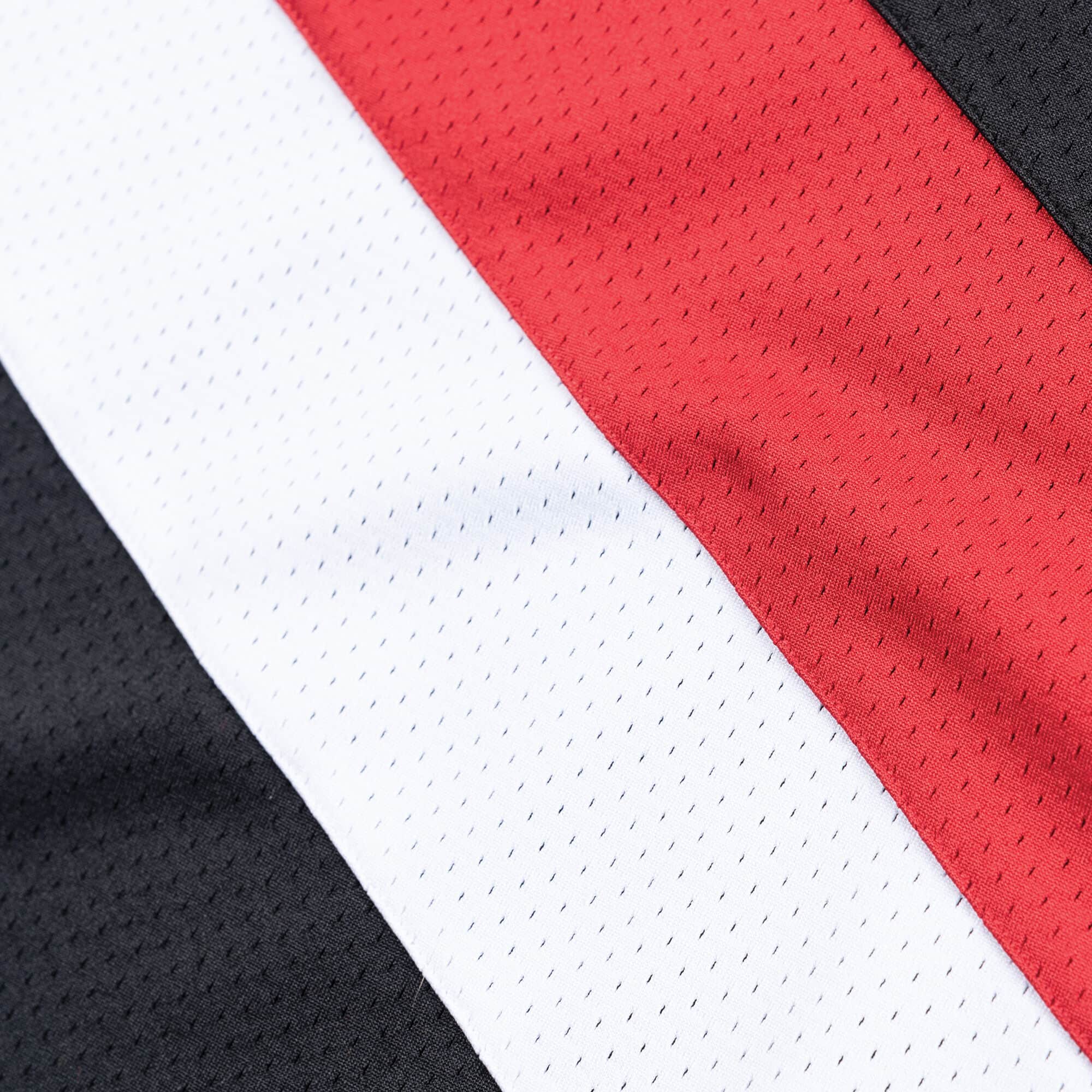 Authentic Jersey Portland Trail Blazers Road 1999-00 Scottie Pippen - vstockx