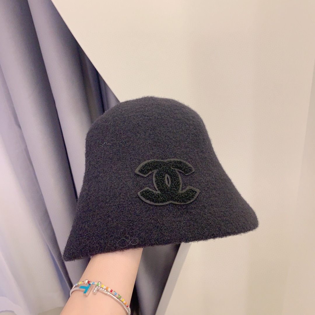 Streetwear Hat Chanel 329148 - vstockx