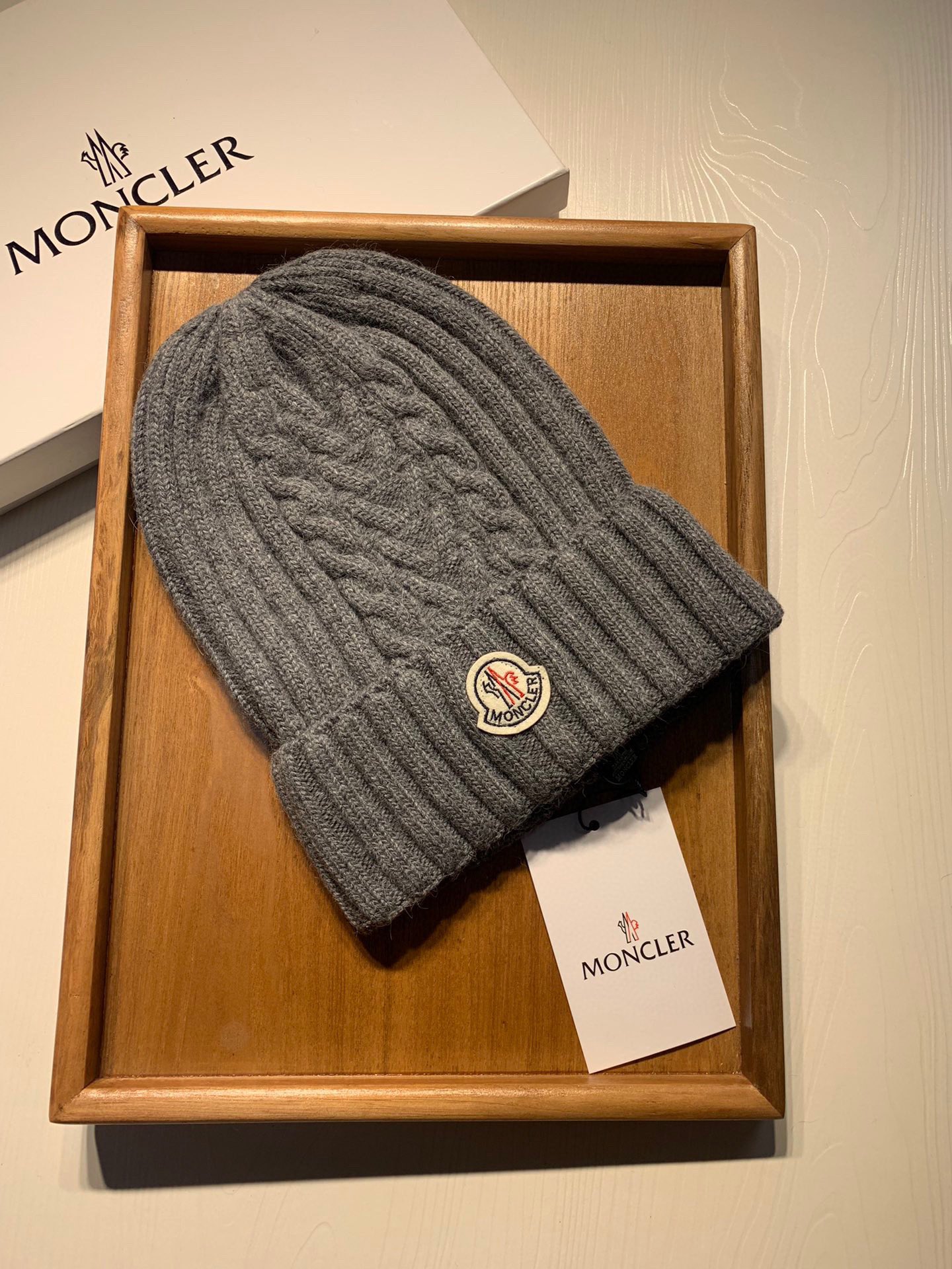 Hat Moncler 3 - vstockx