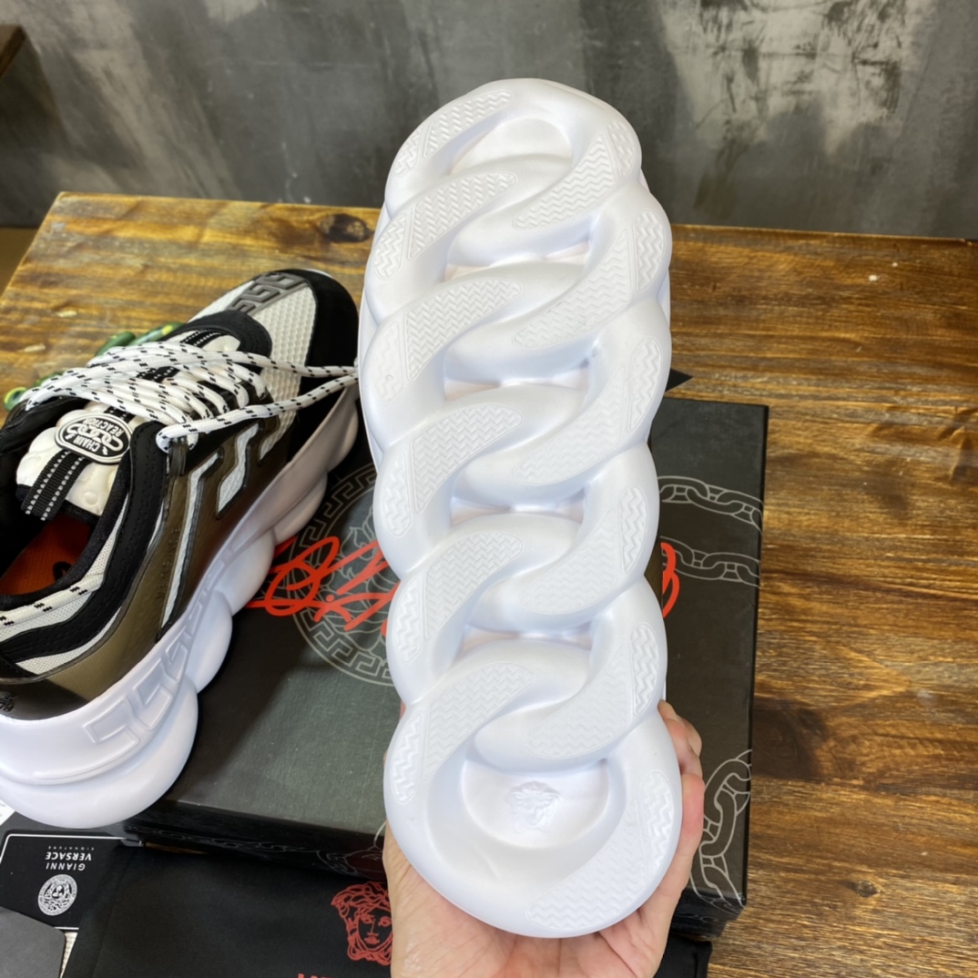 Versace Chain Reaction Sneaker 12 - vstockx