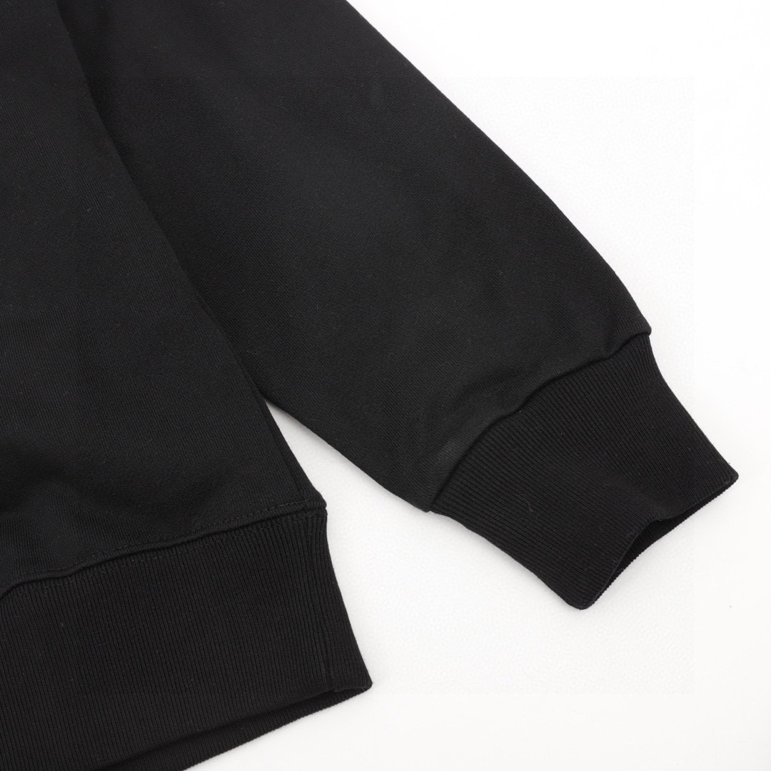 Clothes Balenciaga 131 - vstockx