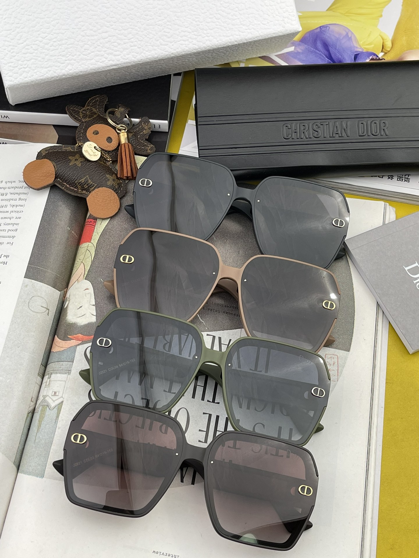 sunglasses Dior D1292 - vstockx