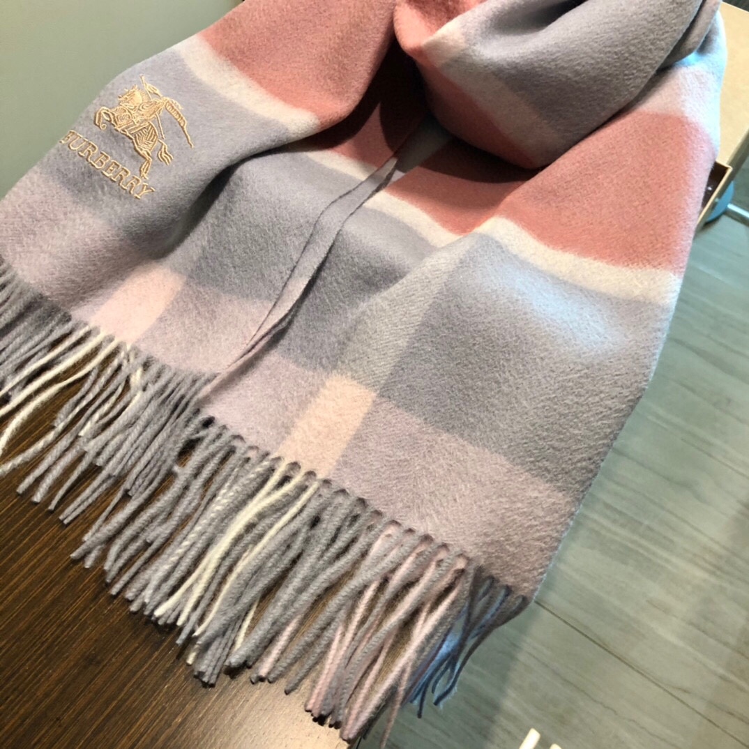 Streetwear Scarf Burberry 329081 size:70x200cm - vstockx