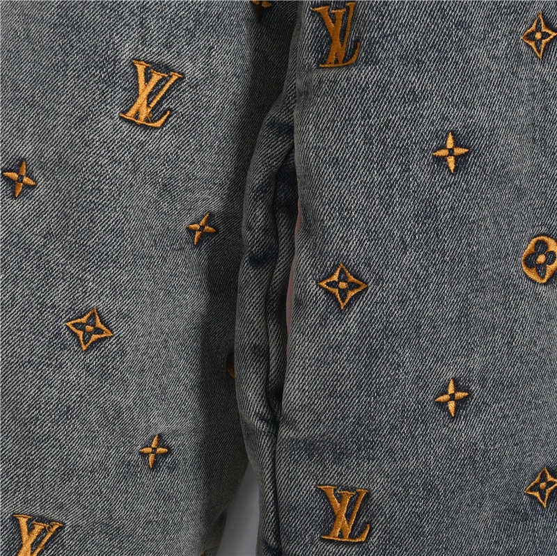 Clothes Louis Vuitton 1329 - vstockx