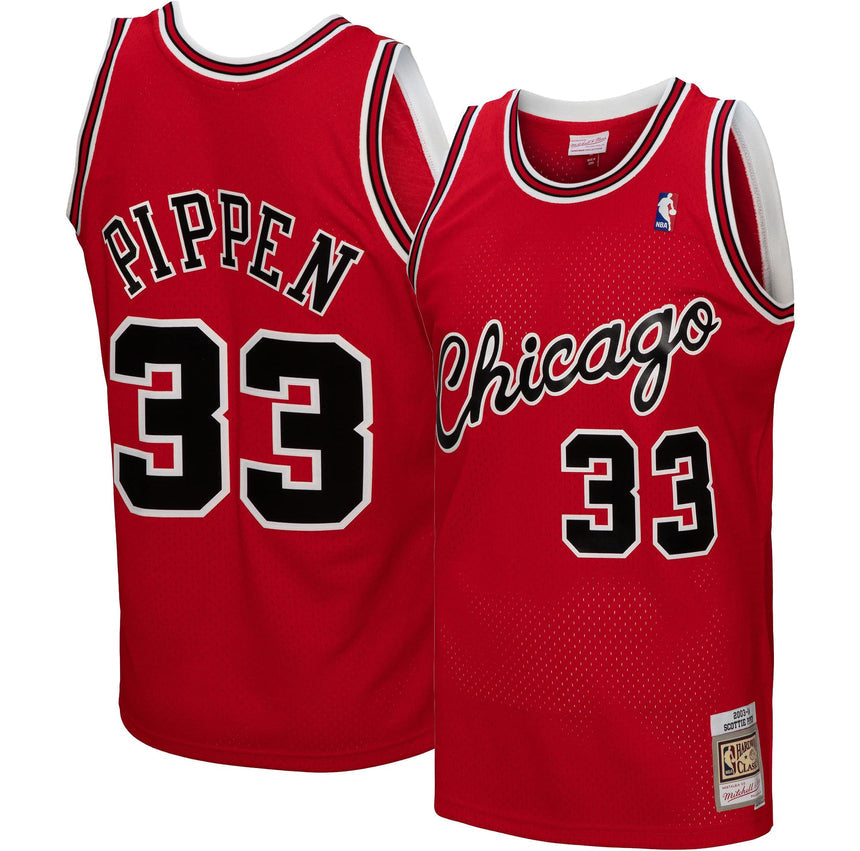 Mens Chicago Bulls Scottie Pippen Mitchell & Ness Red 2003 Hardwood Classics Swingman Jersey - vstockx