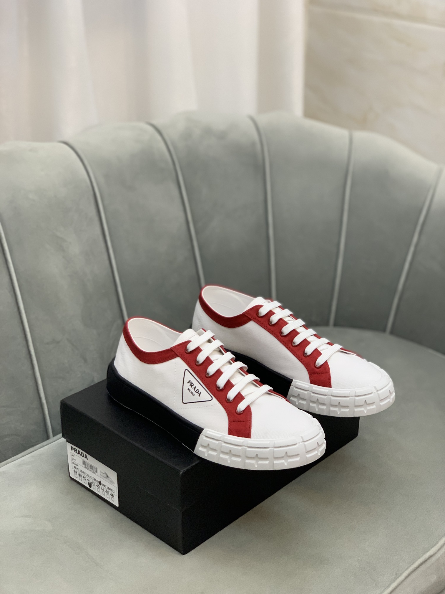 Prada Wheel Cassetta sneaker 1 - vstockx