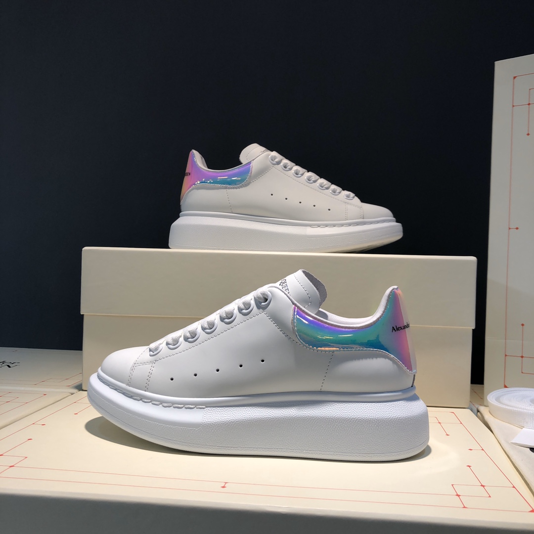 Alexander McQueen Oversized Shock Pink - vstockx