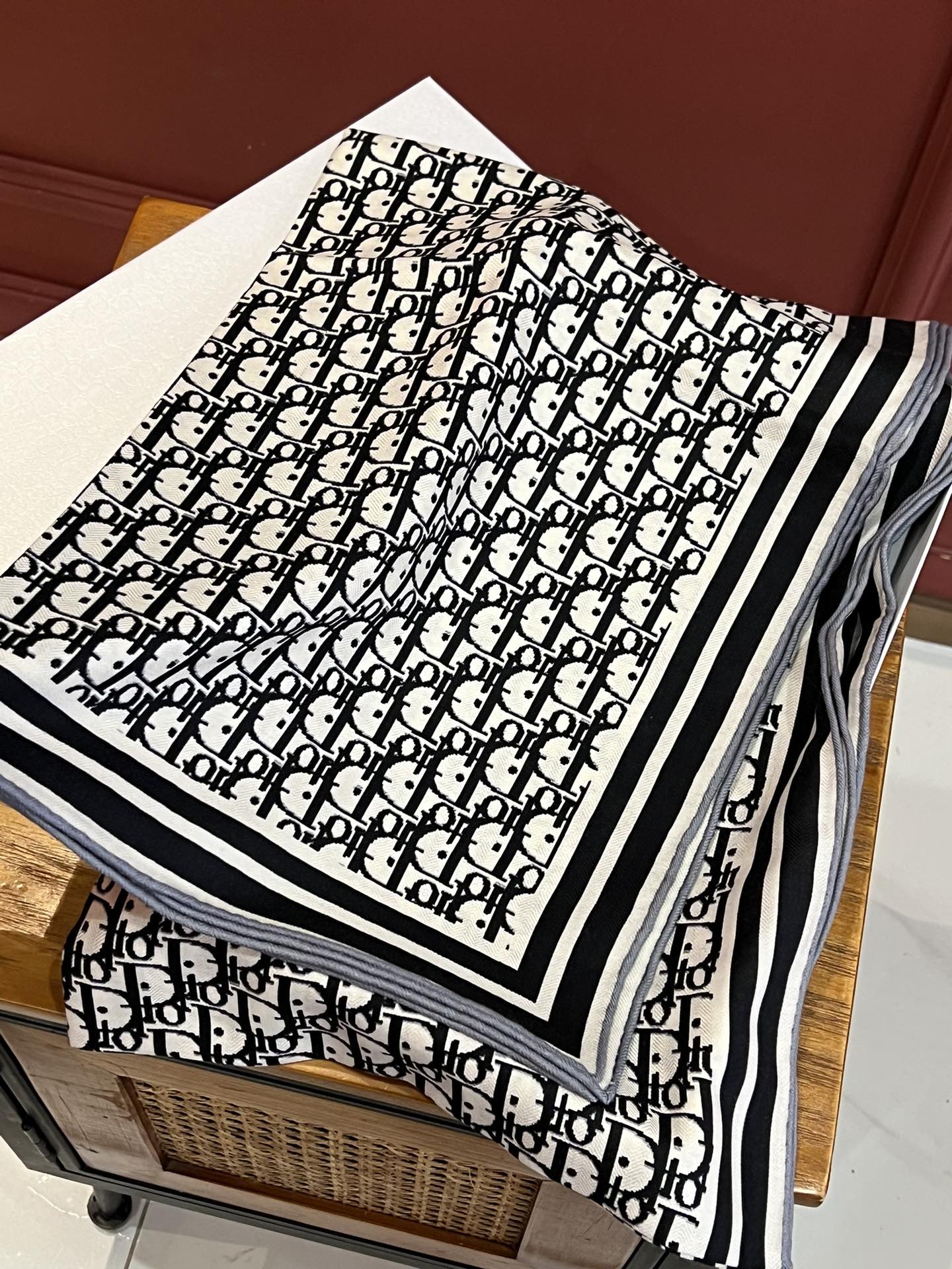 Streetwear Scarf Dior 328966 size:65x180cm - vstockx