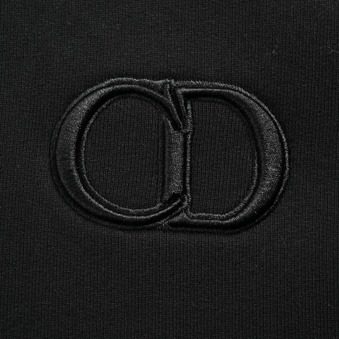 Clothes DIOR 615 - vstockx