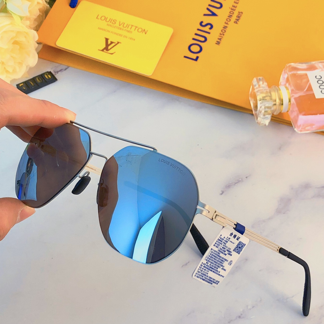 Sunglasses Louis Vuitton LV7106 - vstockx