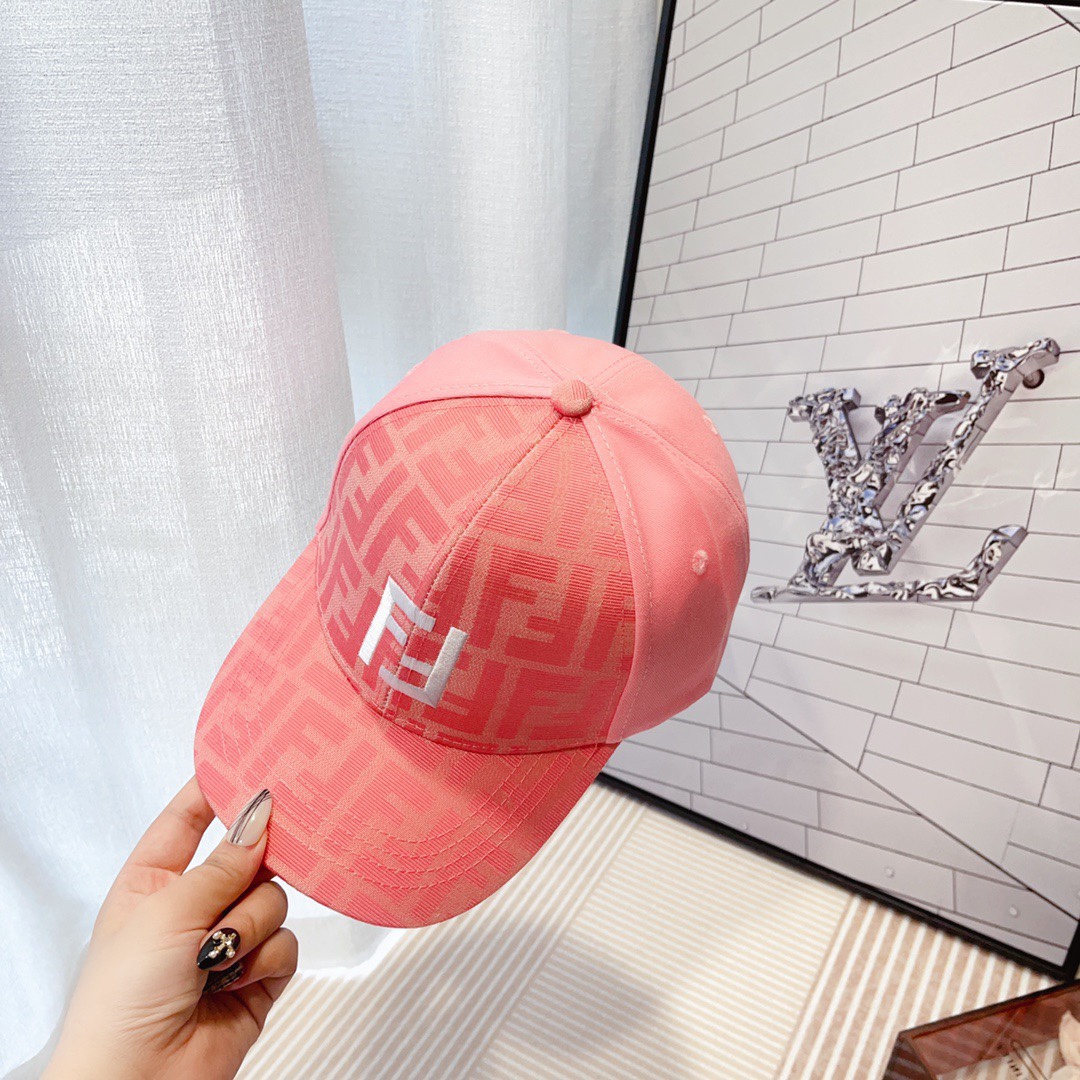 Streetwear Hat Fendi 328924 - vstockx