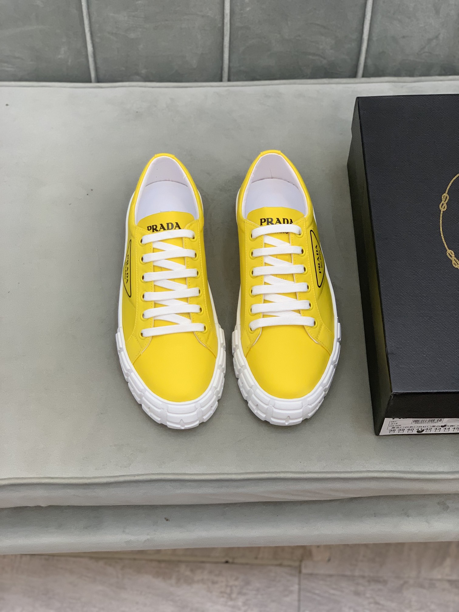 Prada Wheel Cassetta sneaker 5 - vstockx