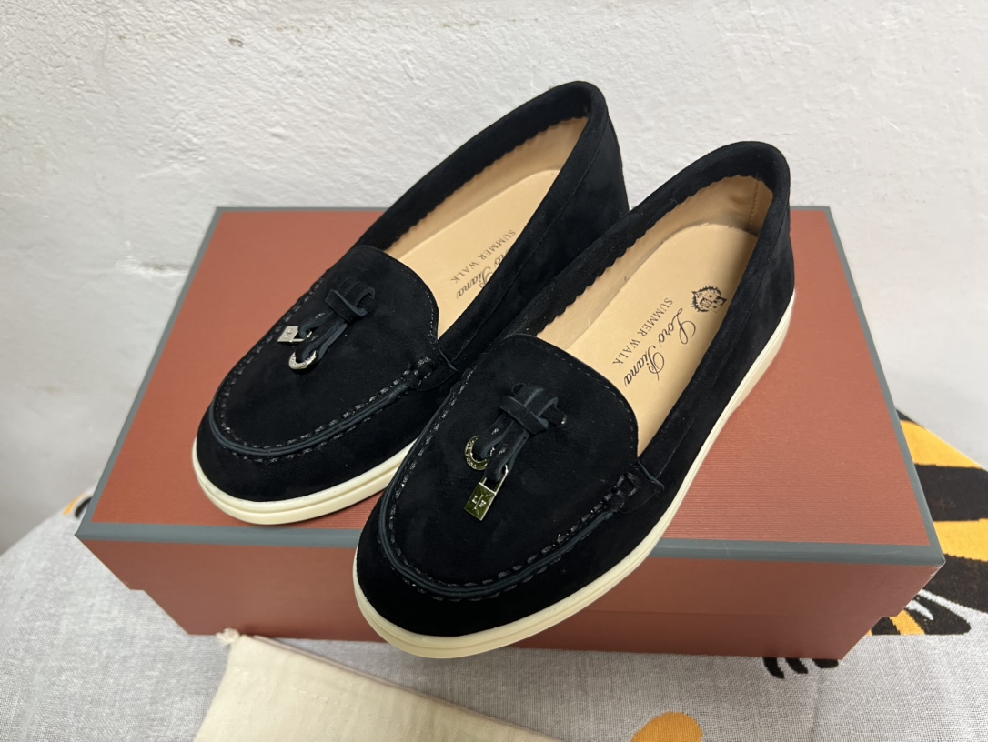 Loro Piana shoes 149 - vstockx
