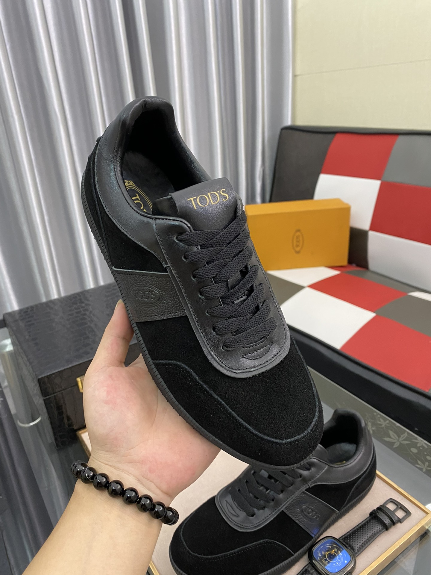TOD'S Tabs Sneaker 1 - vstockx