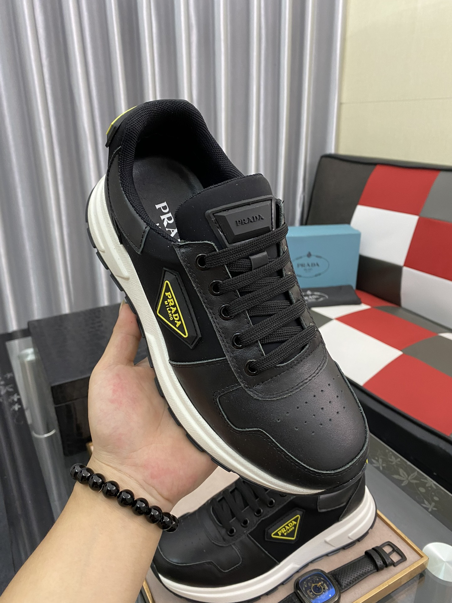 Prada Low Top sneaker 6 - vstockx