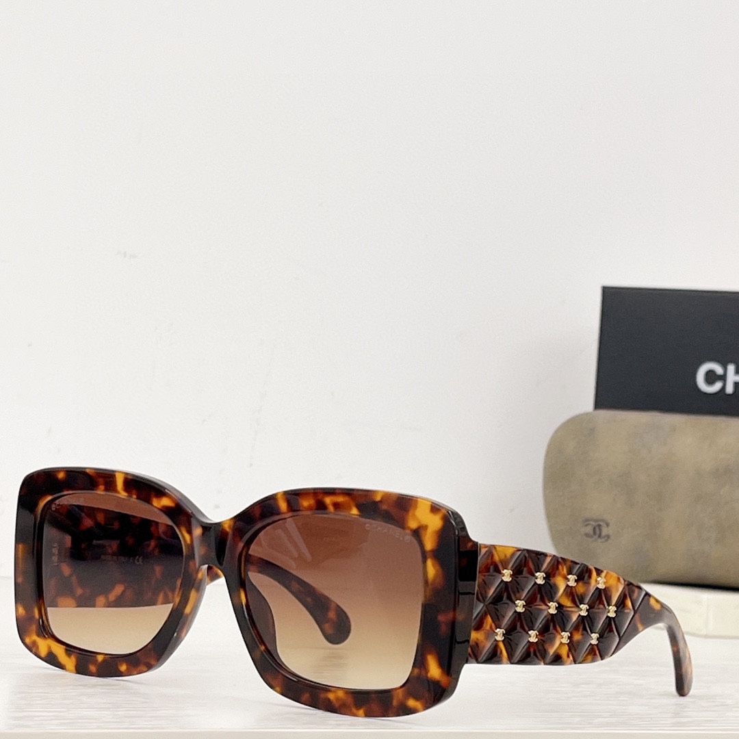 Sunglasses Chanel CH5483 Size:55 18 145 - vstockx
